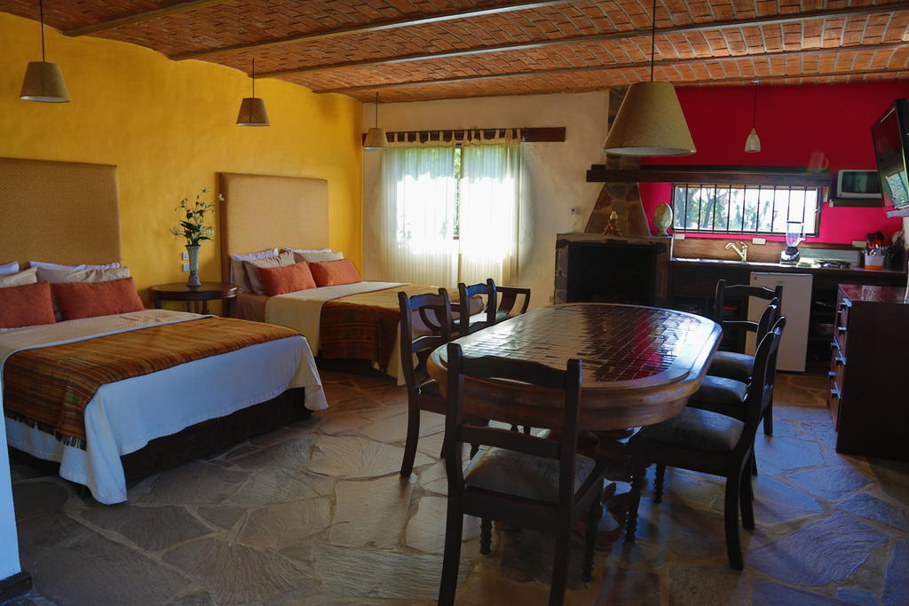 Hotel Villa Cassis Tapalpa Zimmer foto